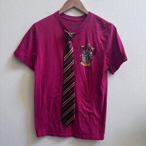 Mens Harry Potter Gryffindor Red Graphic TShirt with Tie Short Sleeve Size Small